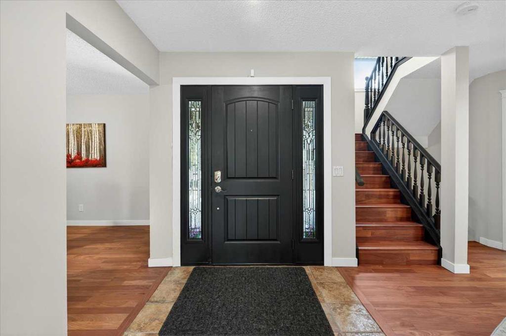 Picture for 127 Pump Hill Crescent SW