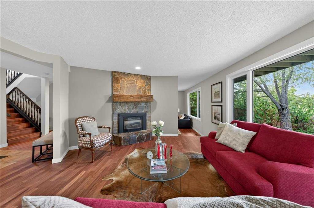 Picture for 127 Pump Hill Crescent SW