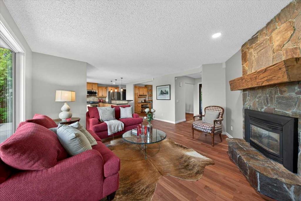 Picture for 127 Pump Hill Crescent SW