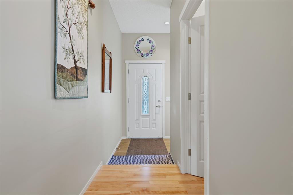 Picture for 94 River Heights Crescent 