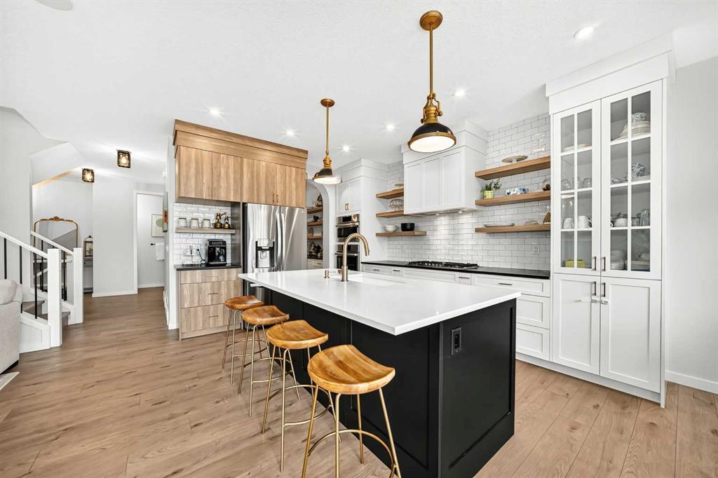 Picture for 791 Cranbrook Gardens SE