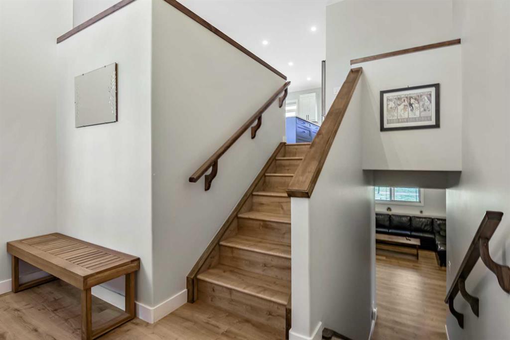 Picture for 674 Anderson Close NW
