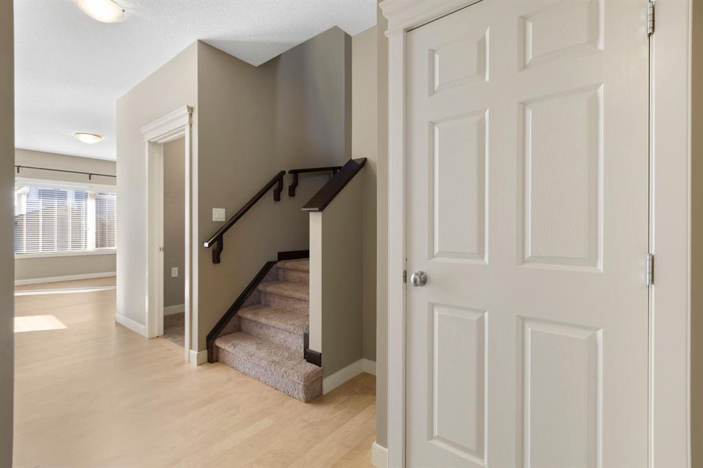 Picture for 328 Silverado Plains Circle SW https://www.cirrealty.ca/reb/creb/34/A2266534_18.jpg