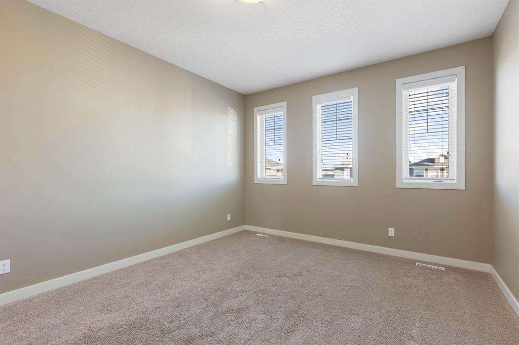 Picture for 328 Silverado Plains Circle SW https://www.cirrealty.ca/reb/creb/34/A2266534_20.jpg