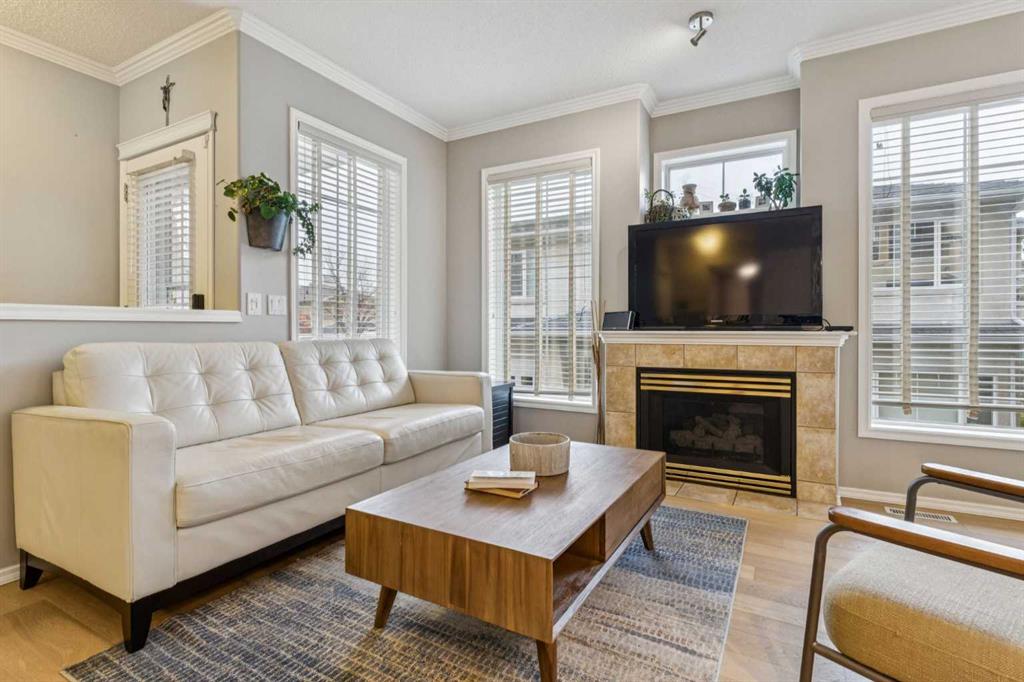 Picture for 32 Edgeridge Terrace NW