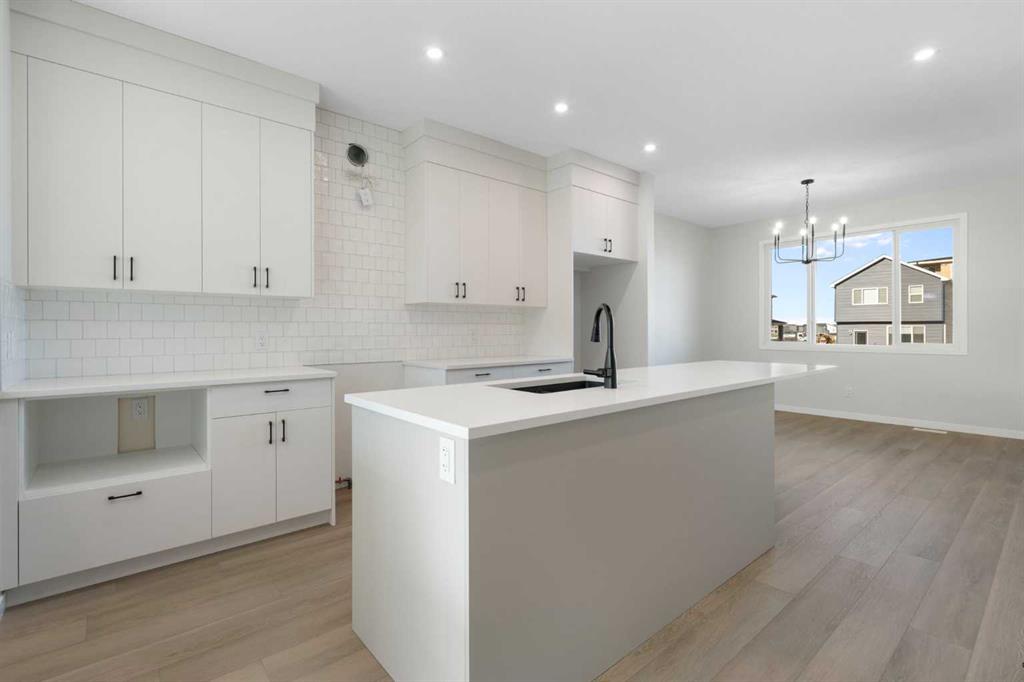 Picture for 13 Creekview Manor SW