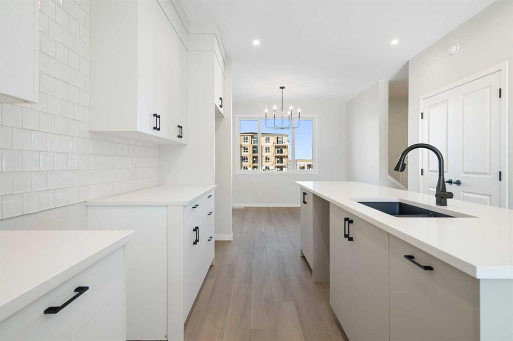 Picture for 13 Creekview Manor SW