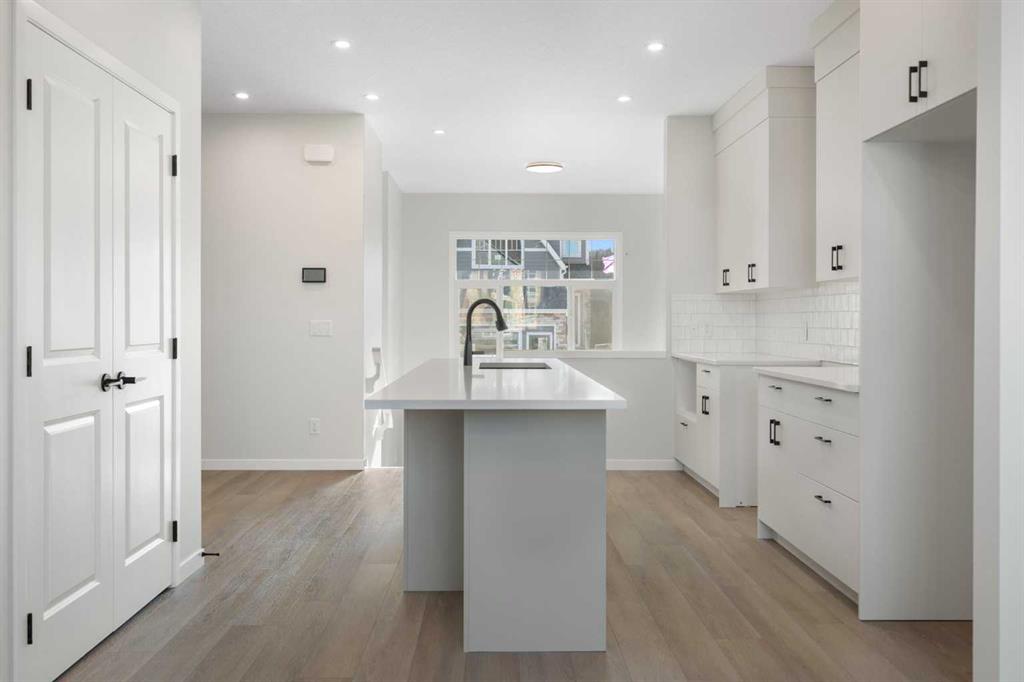 Picture for 13 Creekview Manor SW