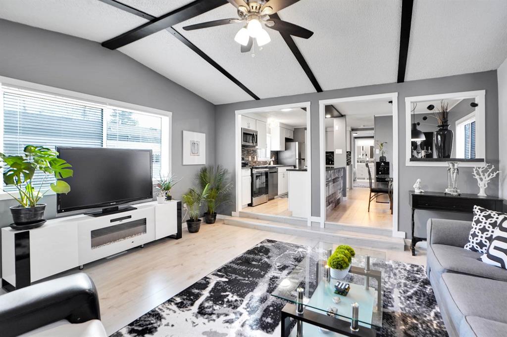 Picture for 208, 3223 83 Street NW