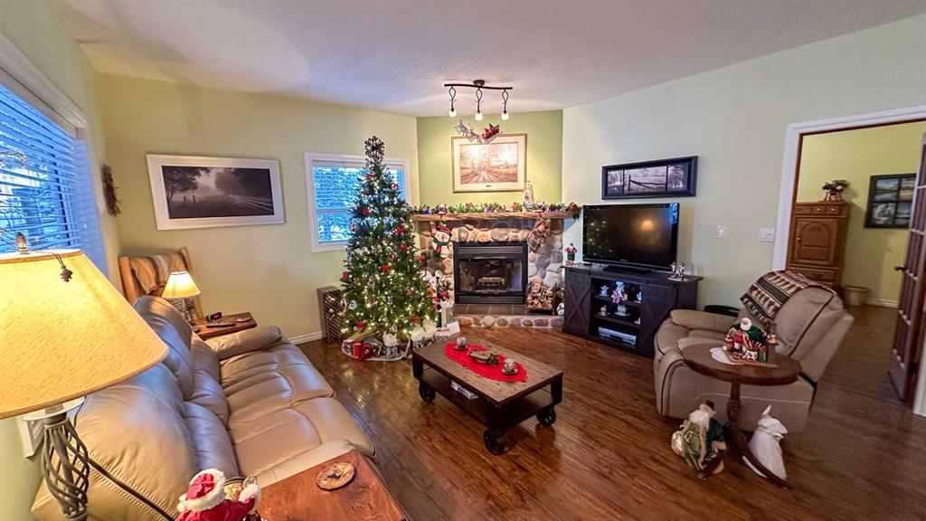 Picture for 169, 5227 Township Road 320  