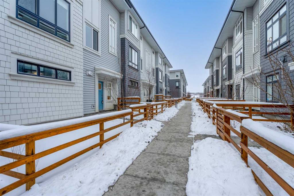 Picture for 528, 857 BELMONT Drive SW