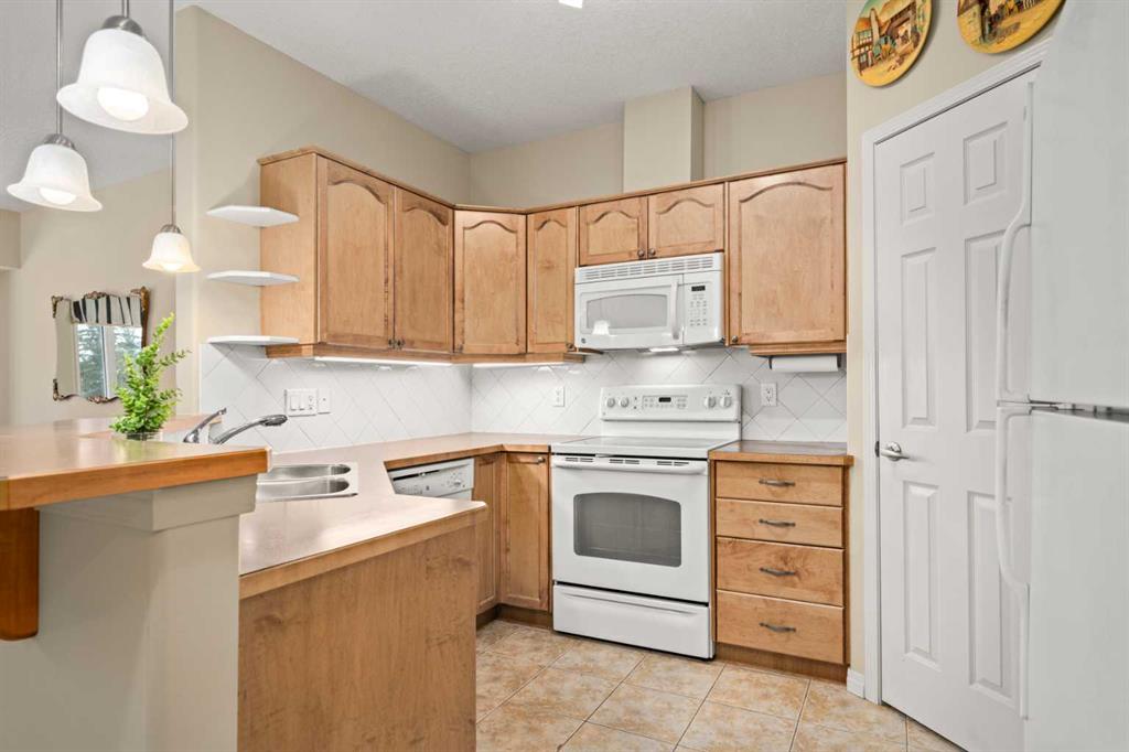 Picture for 2241, 48 Inverness Gate SE