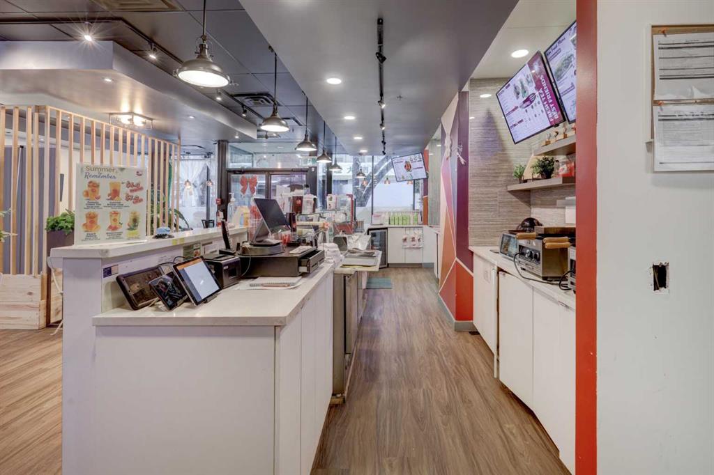 Picture for 101, 128 2 Avenue SE