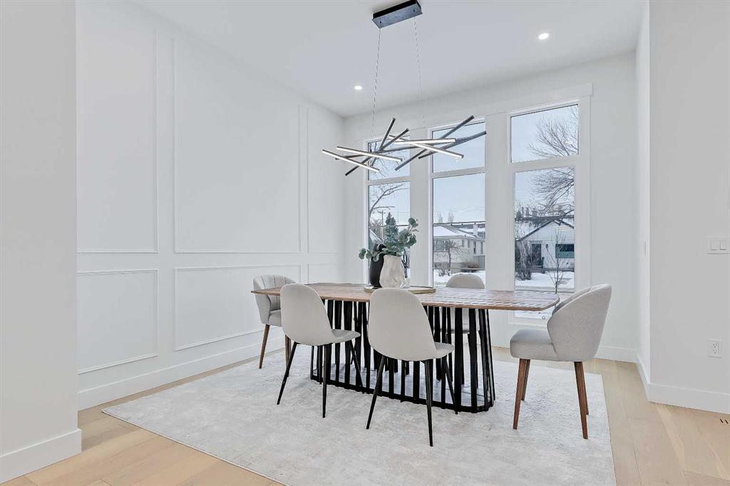 Picture for 422 14 Avenue NE