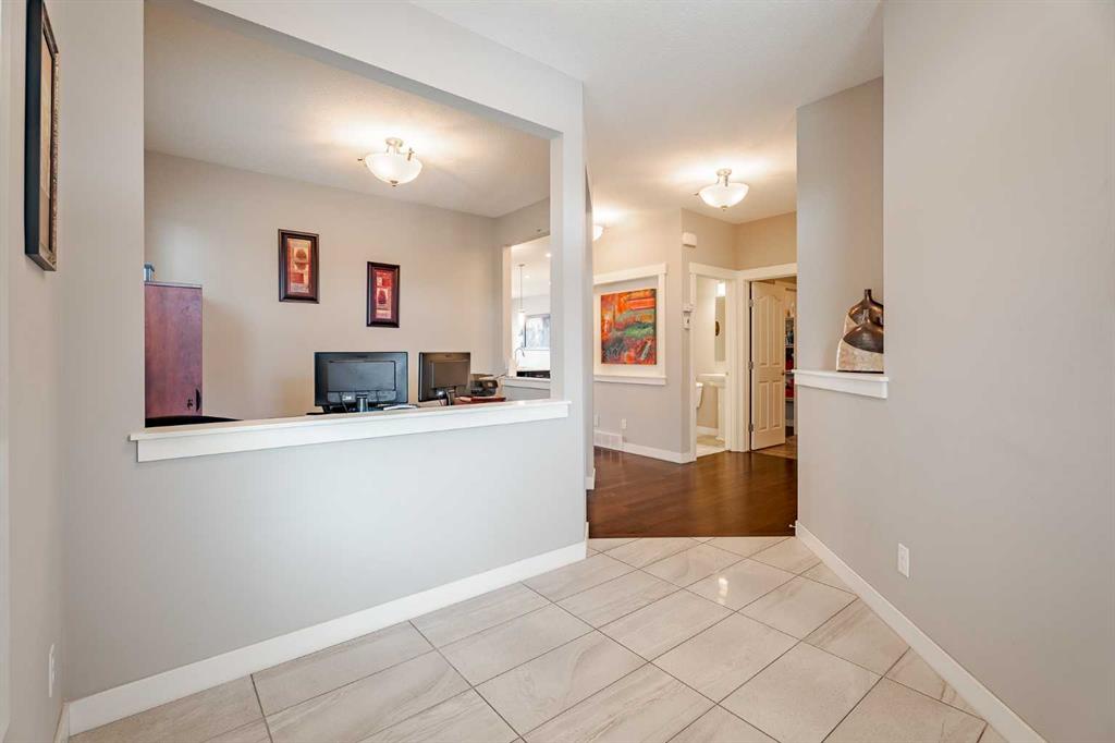 Picture for 355 Evanston Way NW