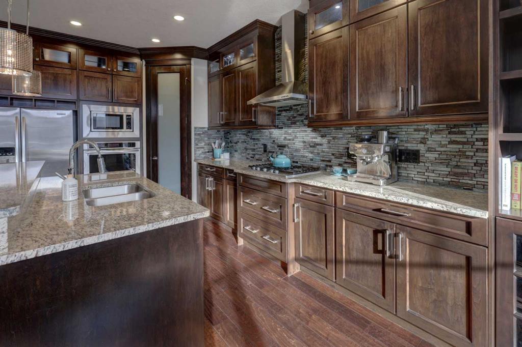 Picture for 1721 20 Avenue NW