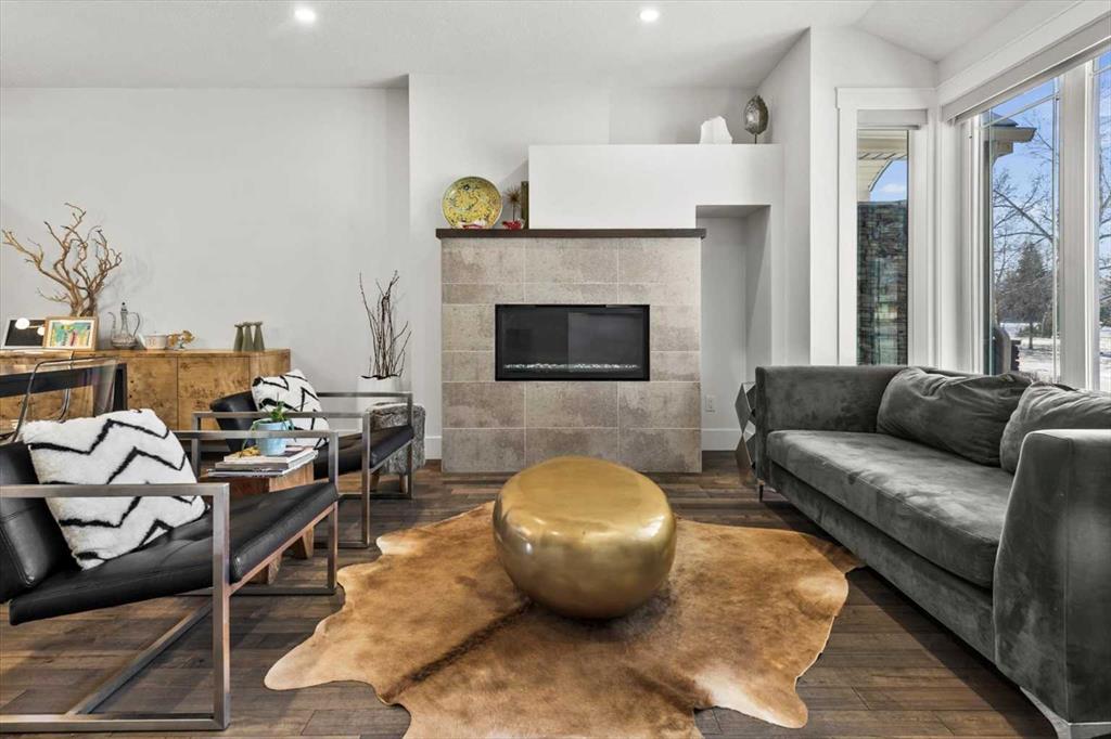 Picture for 3018 30 Street SW