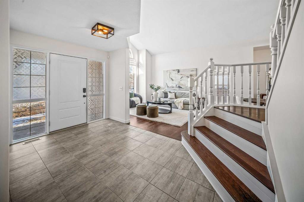 Picture for 95 Sierra Madre Crescent SW