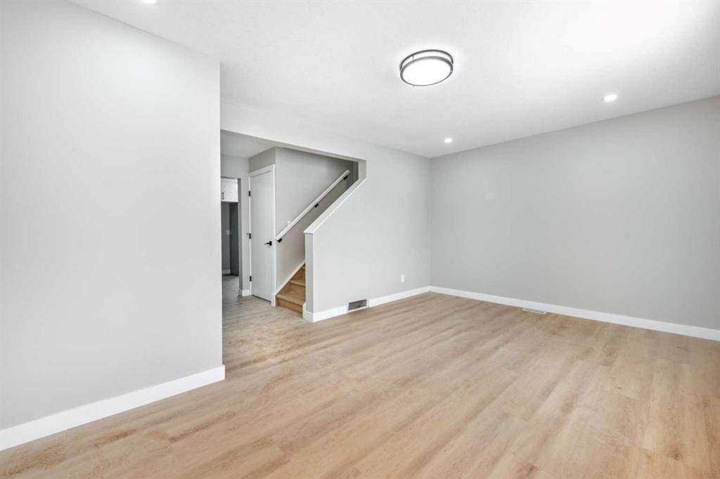 Picture for 7616 27 Street SE