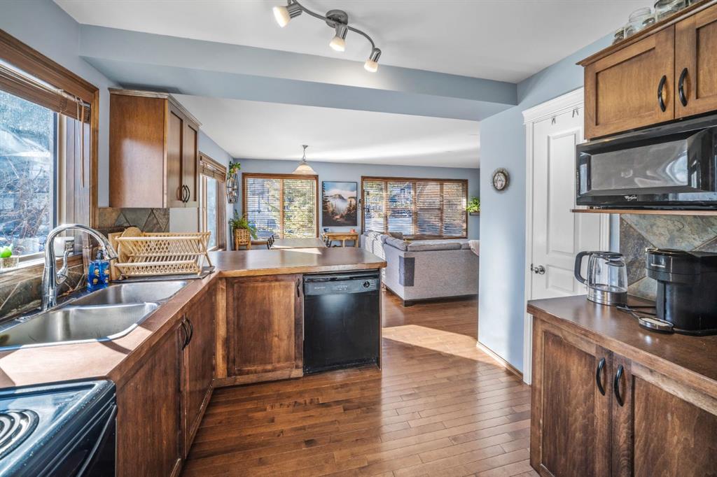 Picture for 503, 108 Armstrong Place 