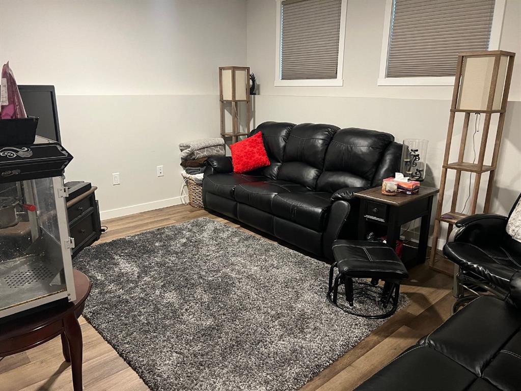 Picture for 4819 17 Avenue 