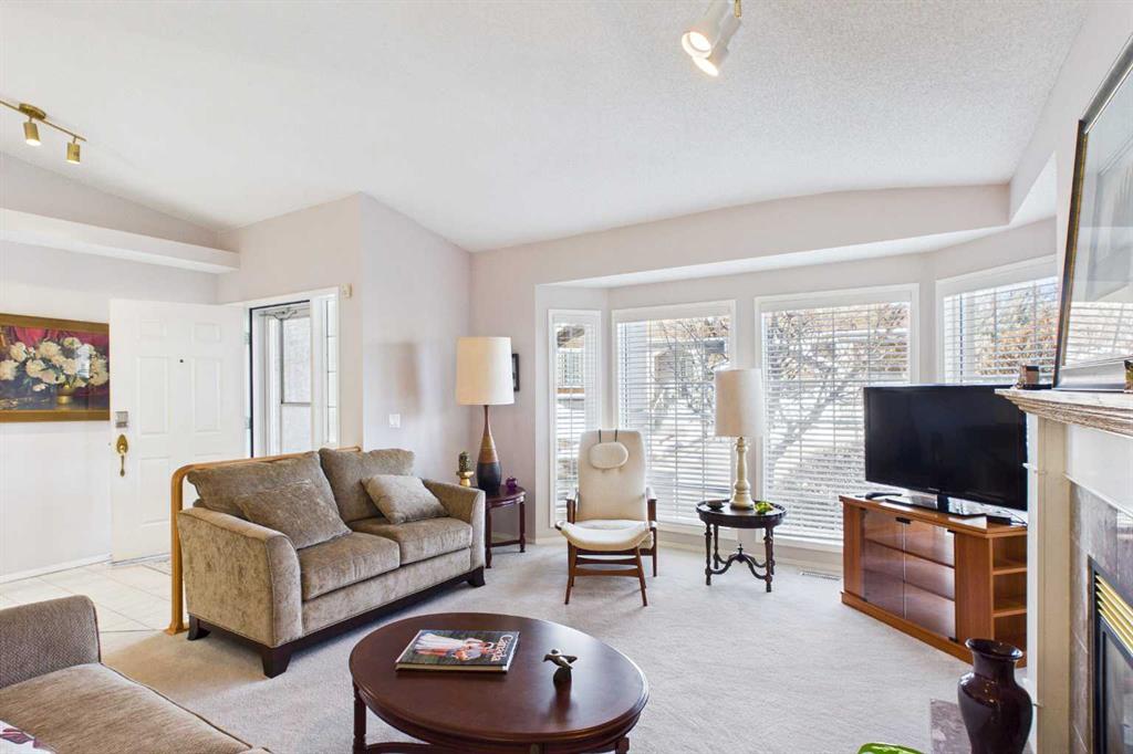 Picture for 76 Christie Gardens SW