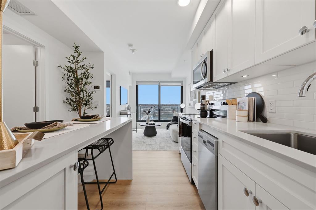 Picture for 1214, 123 4 Street NE