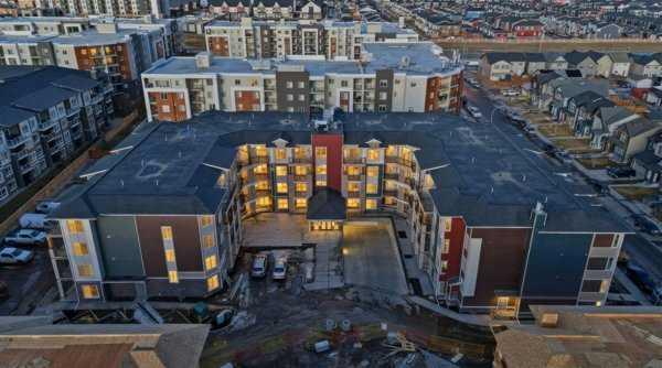 Picture for 2221, 15 Skyview Point Crescent NE