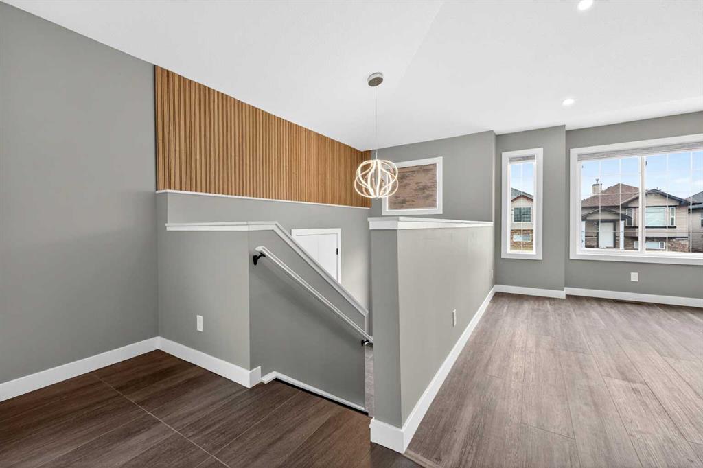 Picture for 125 Saddlefield Crescent NE