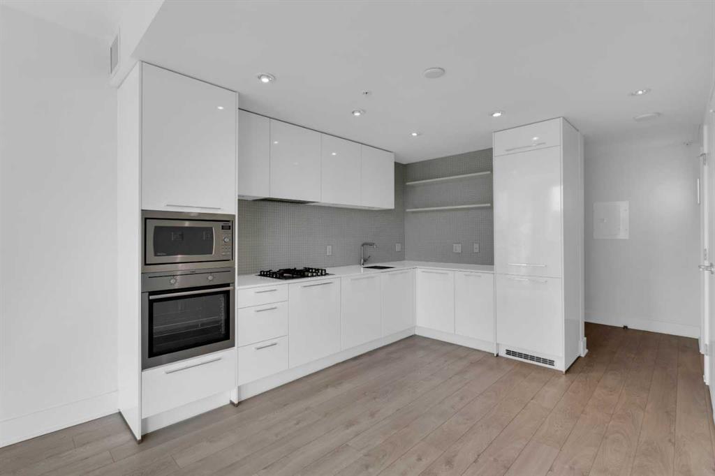 Picture for 701, 901 10 Avenue SW