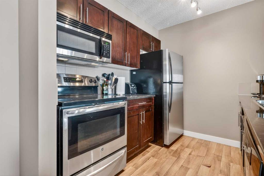 Picture for 4317, 403 Mackenzie Way SW