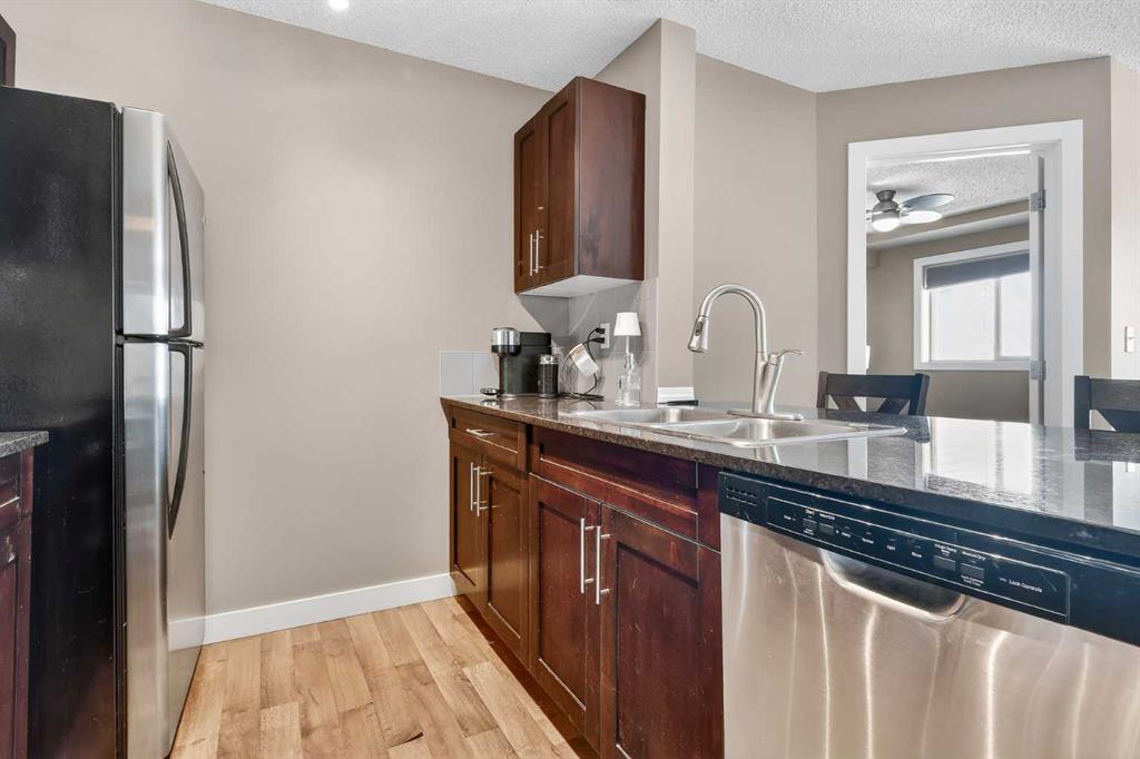 Picture for 4317, 403 Mackenzie Way SW