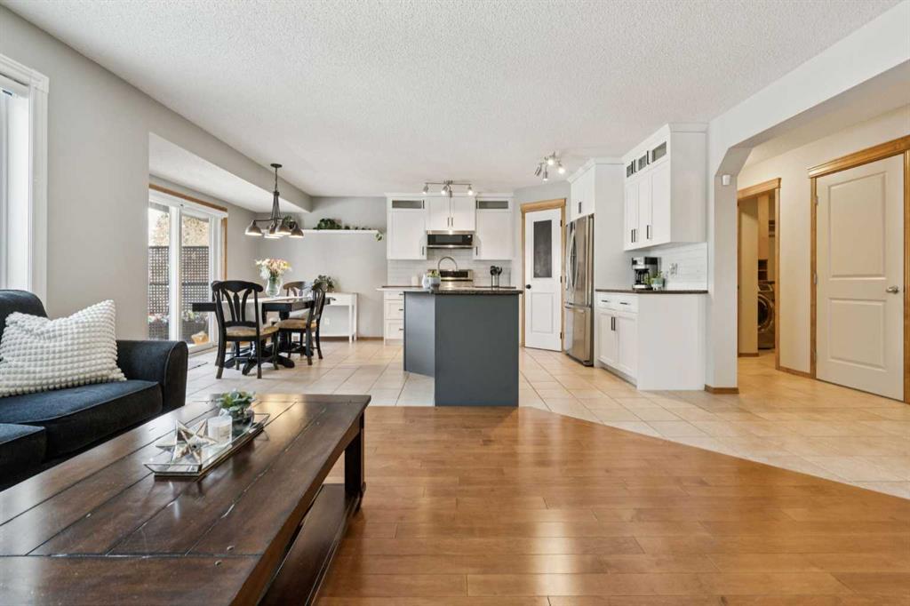 Picture for 142 Cranfield Crescent SE