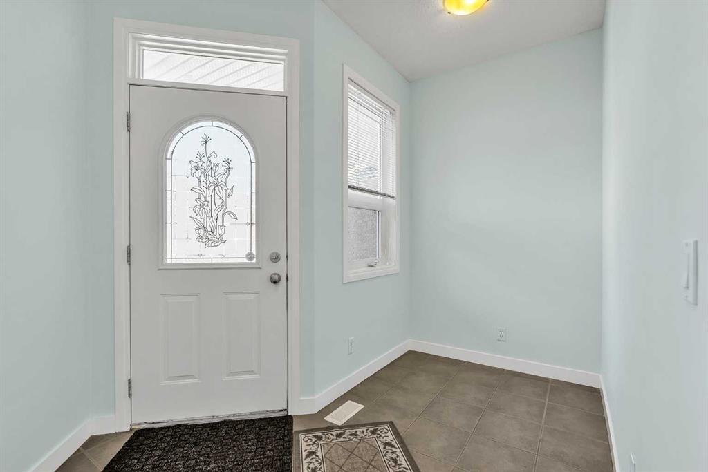 Picture for 34 Royal Manor NW