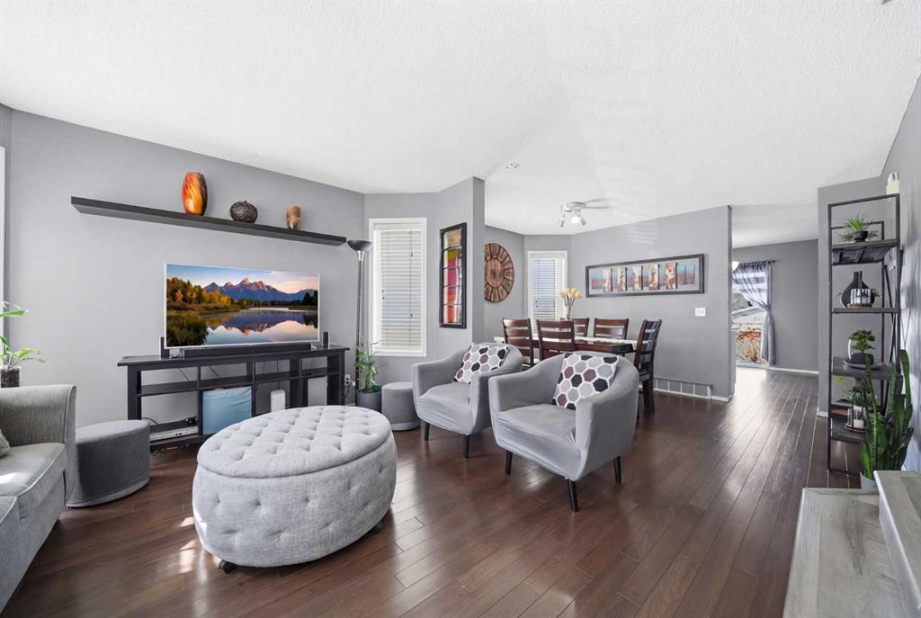 Picture for 28 Martin Crossing Rise NE