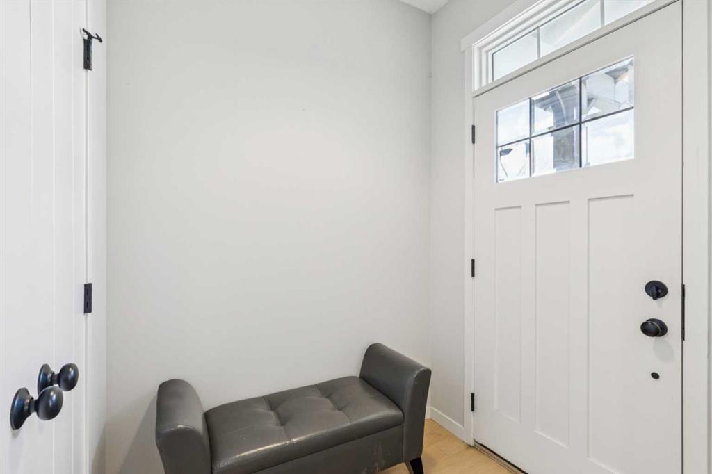 Picture for 325 Marquis Heights SE
