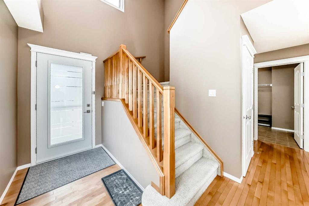 Picture for 250 Royal Birch Way NW