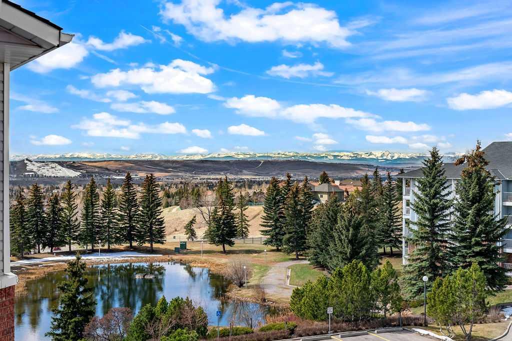 Picture for 1311, 1311 Hawksbrow Point NW