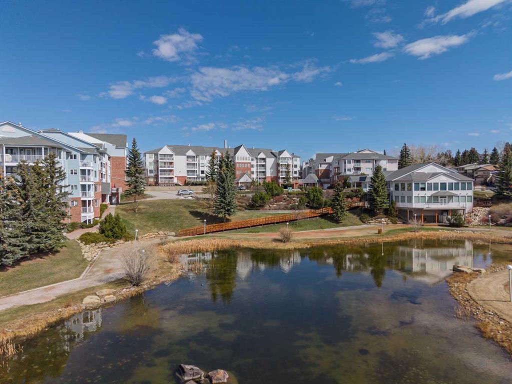 Picture for 1311, 1311 Hawksbrow Point NW