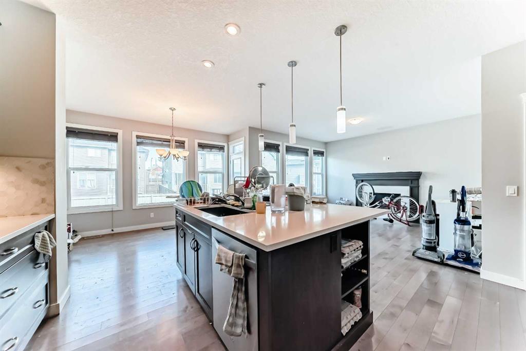 Picture for 172 Redstone Park NE