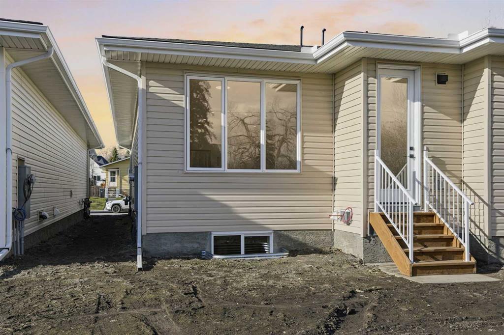 Picture for 121 5 Avenue SE