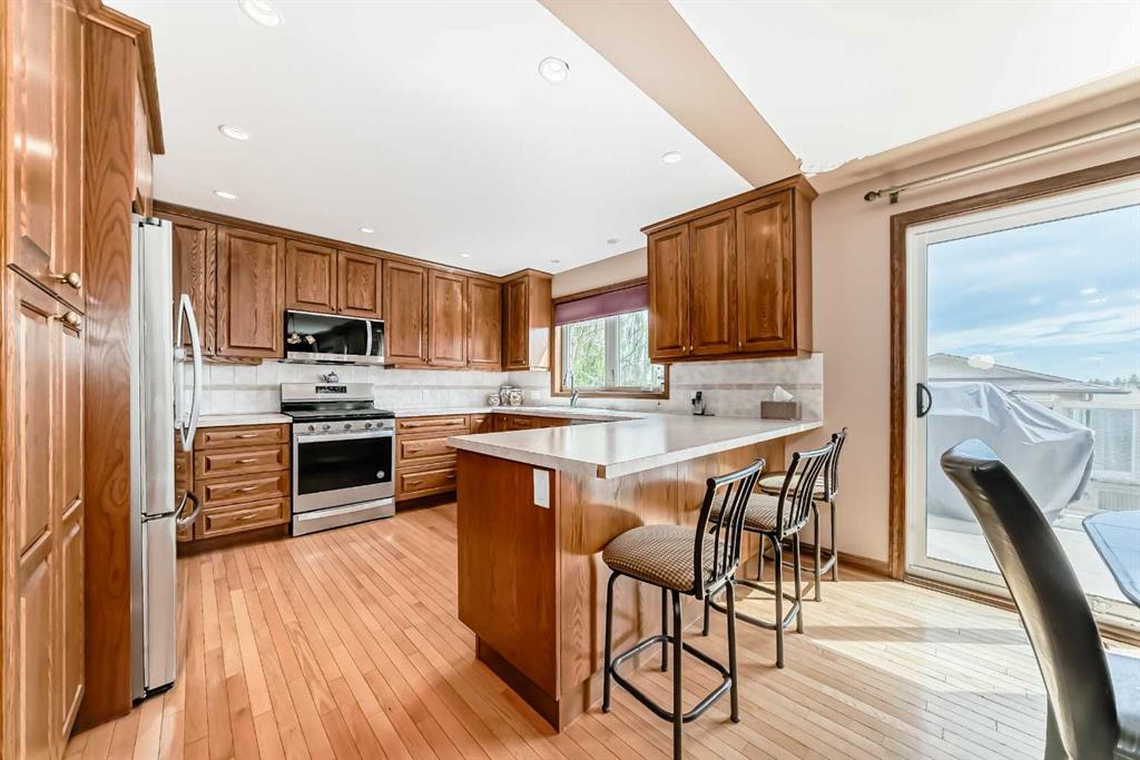 Picture for 71 Edenwold Place NW