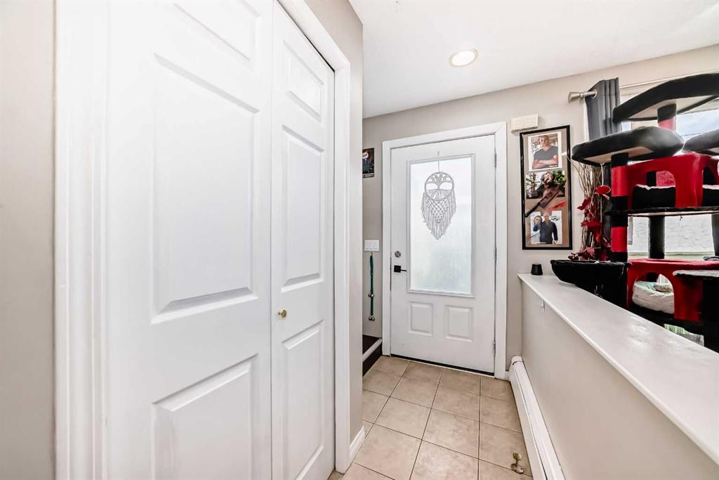 Picture for 1-6, 8 Huntley Close NE