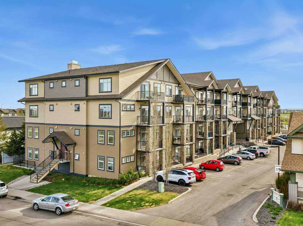 Picture for 401, 117 Copperpond Common SE