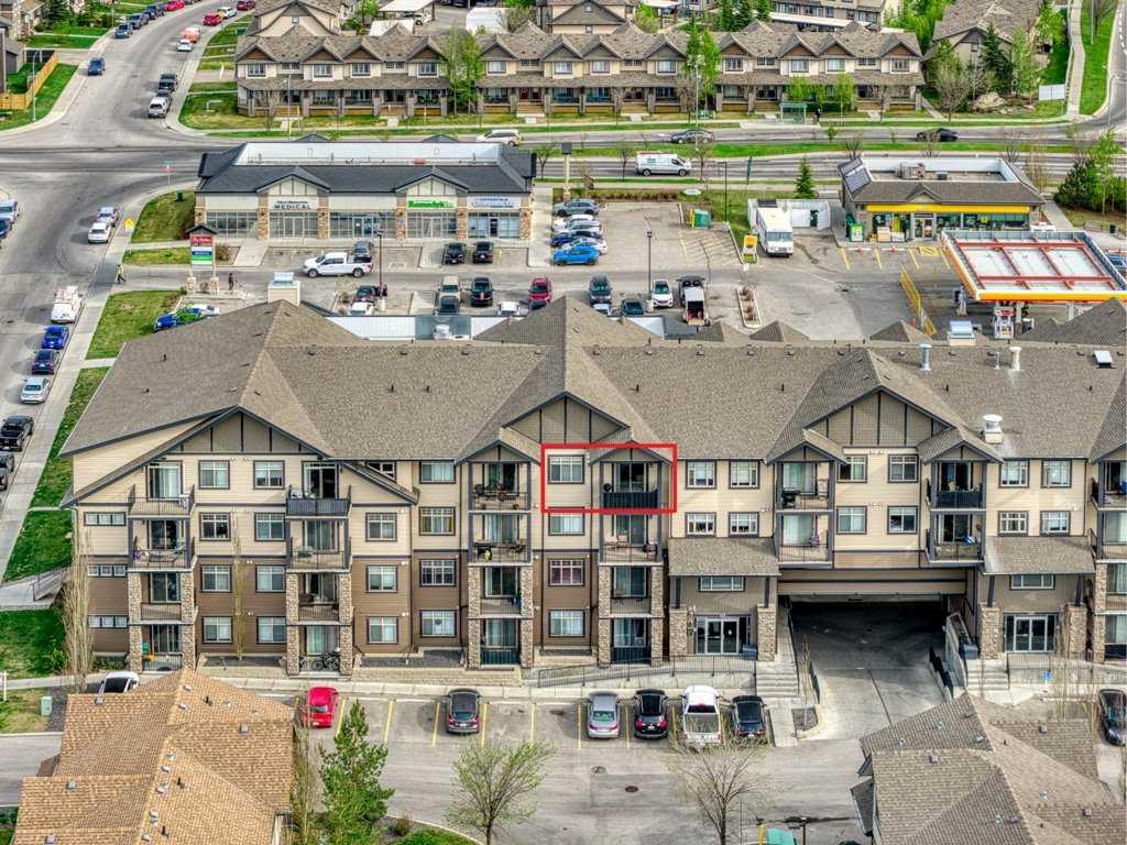 Picture for 401, 117 Copperpond Common SE
