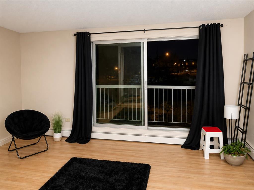 Picture for 211 6 Street NE