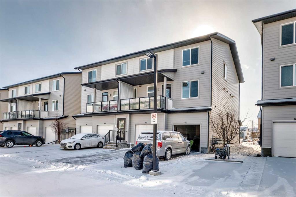 Picture for 204, 135 Redstone Walk NE