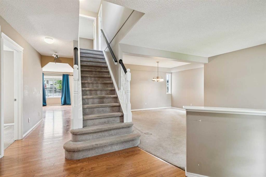 Picture for 36 Valley Stream Close NW