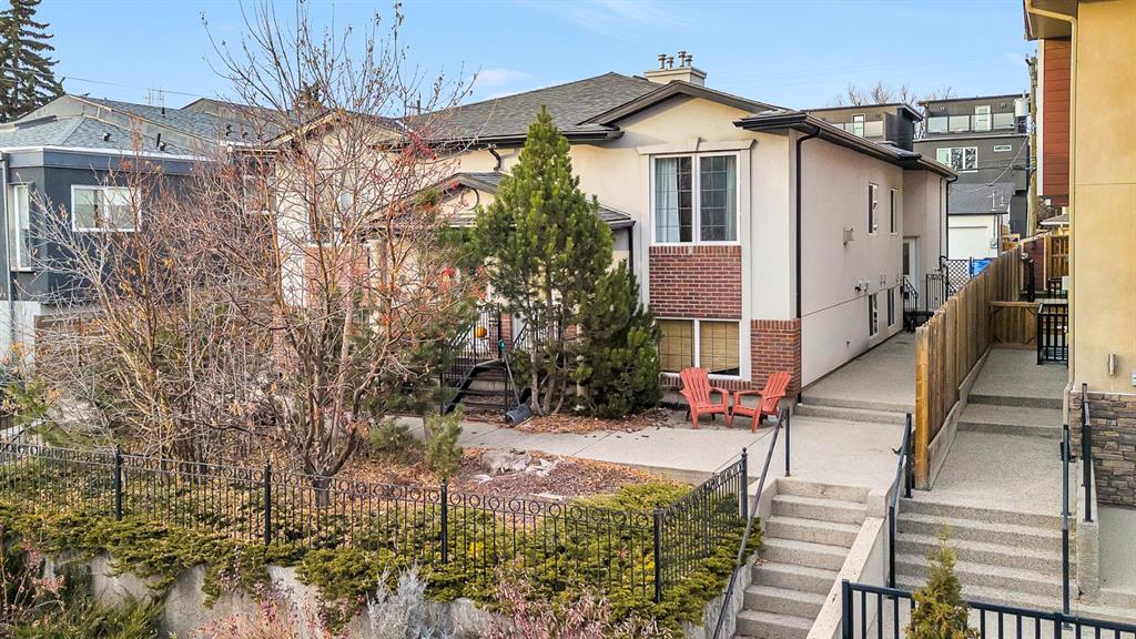 Picture for 2, 534 56 Avenue SW