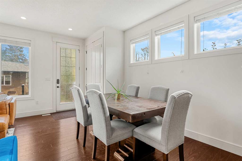 Picture for 4530 20 Avenue NW https://www.cirrealty.ca/reb/creb/35/A2264835_10.jpg